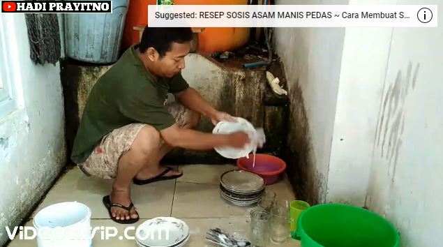 Cara cuci piring ini bikin hemat waktu, bersih dalam sekali bilas