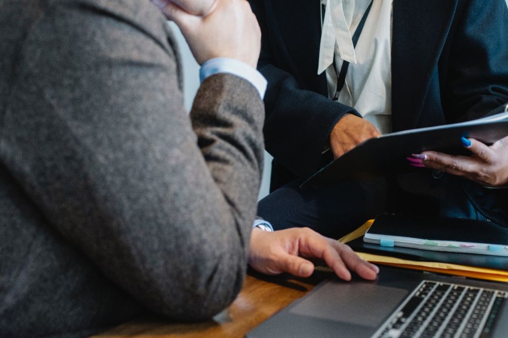 contoh kalimat objective pronoun © 2022 brilio.net