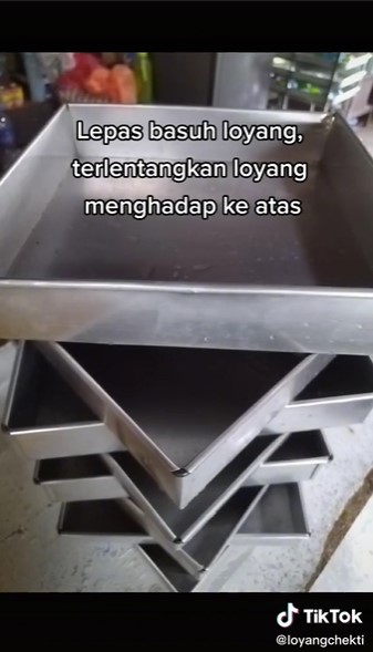 Wajib tahu, trik menaruh loyang usai dicuci biar tak mudah berkarat