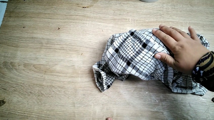 Bukan pakai beras, ini cara jitu memeram buah sirsak biar cepat matang