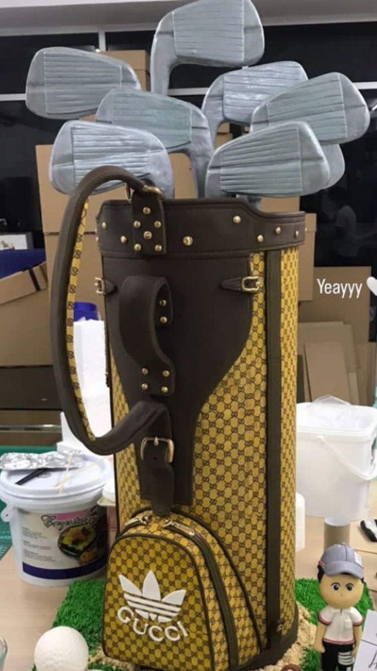 7 Potret detail kue ultah Harvey suami Sandra Dewi, usung tema golf