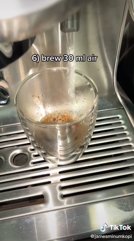 Tanpa mesin, begini 5 cara mudah membuat kopi espresso ala kafe