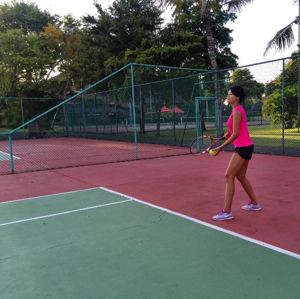 seleb wanita usia 40-an main tenis © berbagai sumber seleb wanita usia 40-an main tenis © berbagai sumber