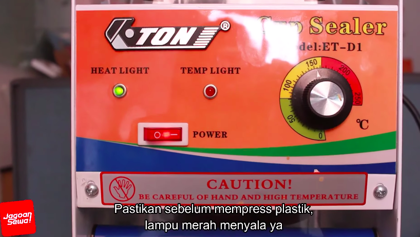 Mudah ditiru, ini cara mengatasi plastik tidak menempel di cup sealer