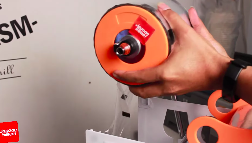 Mudah ditiru, ini cara mengatasi plastik tidak menempel di cup sealer