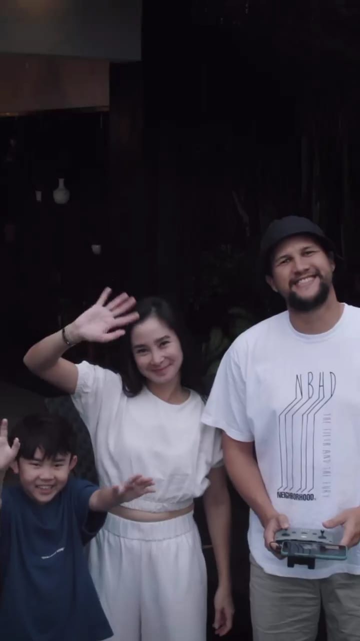 potret stuart collin pamer kekasih baru © instagram