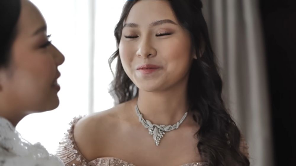 pesona aliyyah dampingi sisca kohl nikah © YouTube