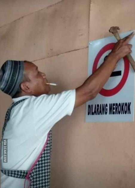 tulisan nyeleneh dilarang merokok © berbagai sumber