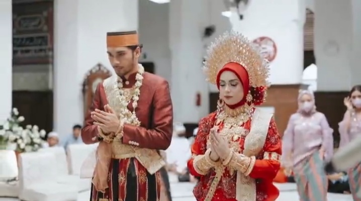 gaya pernikahan artis yang menikah di tanggal cantik © berbagai sumber