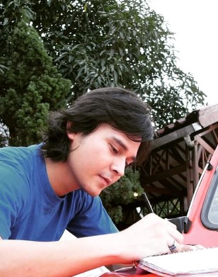 transformasi Ivan Ray kini jadi DJ © 2022 berbagai sumber