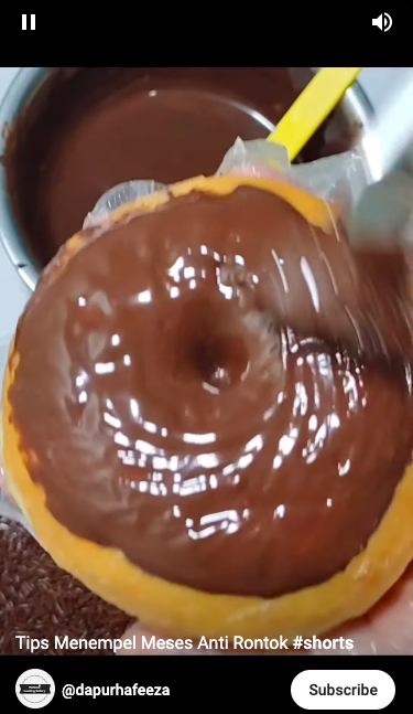 Trik mudah menempelkan meses ke donat agar merata dan antirontok