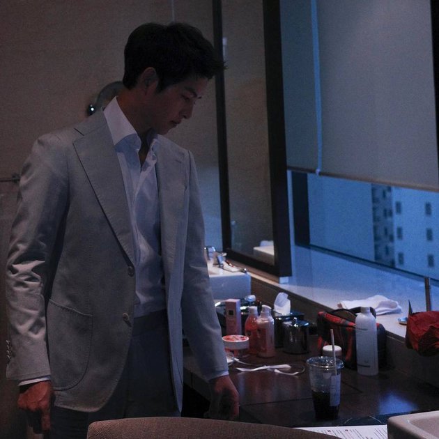 momen song joong-ki hadiri kondangan © berbagai sumber momen song joong-ki hadiri kondangan © berbagai sumber