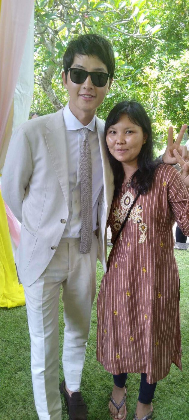 momen song joong-ki hadiri kondangan © berbagai sumber momen song joong-ki hadiri kondangan © berbagai sumber