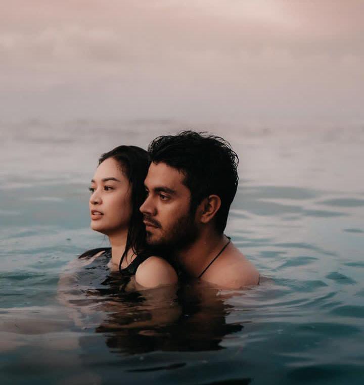 Bulan madu seleb yang cinlok Instagram