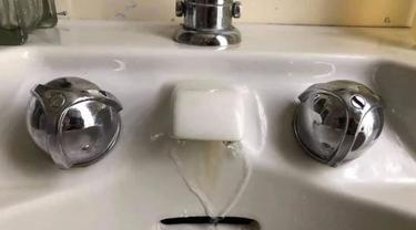 Benda ekspresi sedih © 2022 brilio.net