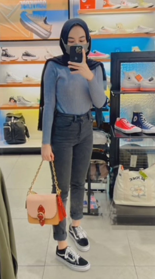 potret terbaru eks babysitter mawar afi © twitter potret terbaru eks babysitter mawar afi © twitter