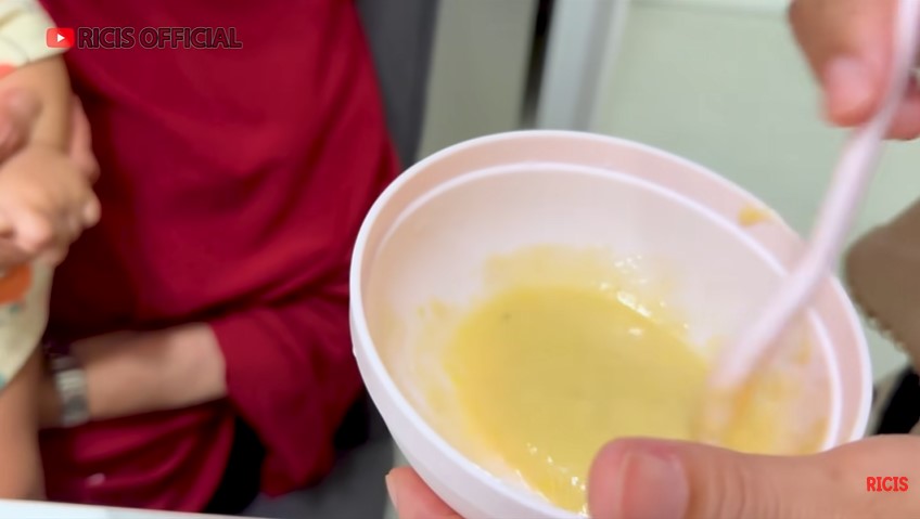 9 Menu MPASI Ria Ricis, bantu naikkan berat badan anak