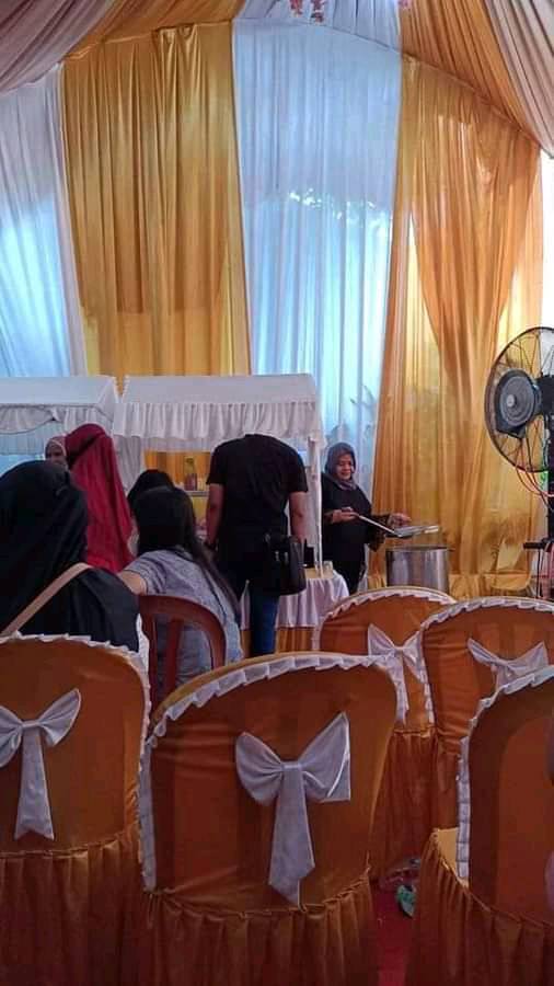 penampakan nyeleneh di kondangan © berbagai sumber