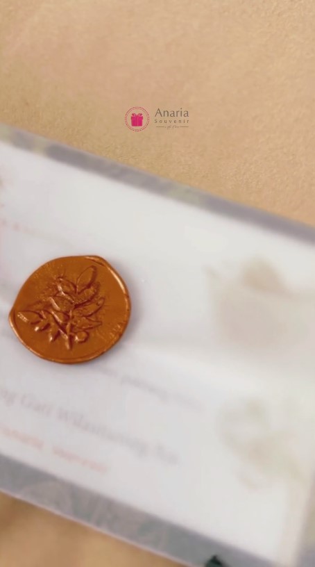 suvenir pernikahan Kaesang dan Erina © berbagai sumber suvenir pernikahan Kaesang dan Erina © berbagai sumber