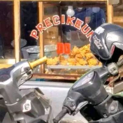 tulisan lucu jualan ayam goreng © berbagai sumber tulisan lucu jualan ayam goreng © berbagai sumber