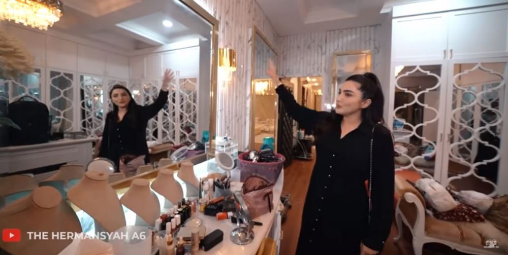 kamar Ashanty di istana Cinere usai renovasi © 2022 You Tube kamar Ashanty di istana Cinere usai renovasi © 2022 You Tube