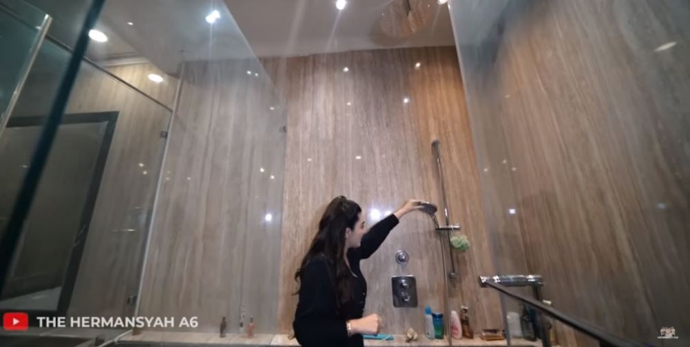 kamar Ashanty di istana Cinere usai renovasi © 2022 You Tube kamar Ashanty di istana Cinere usai renovasi © 2022 You Tube