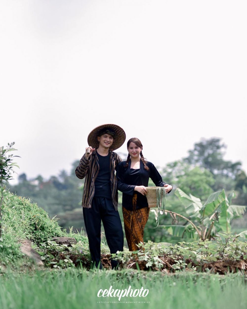 prewedding Reiner Manopo dan Adisty Juniar © 2022 brilio.net prewedding Reiner Manopo dan Adisty Juniar © 2022 brilio.net