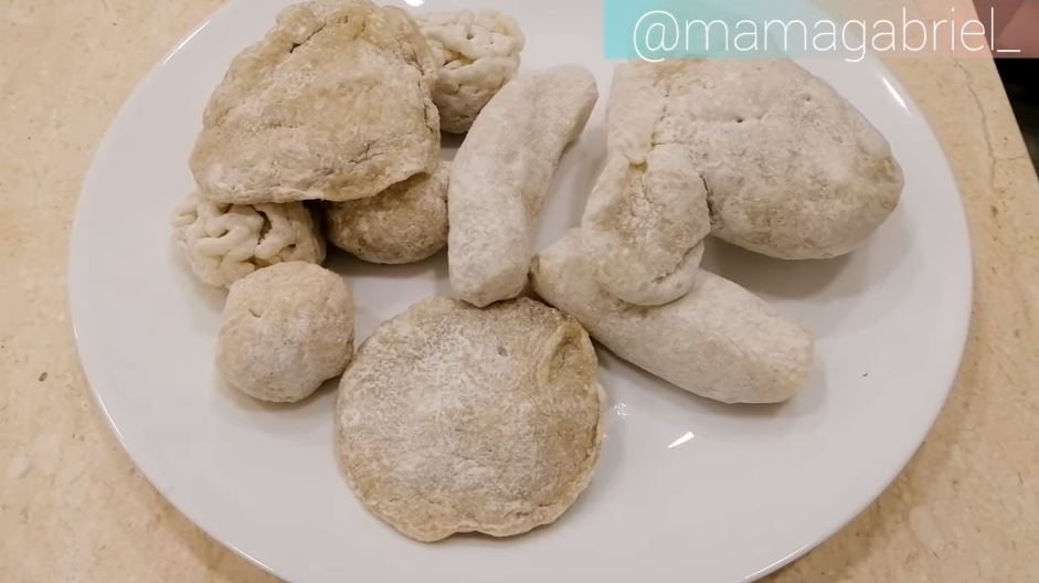 Agar tidak lengket dan meletus, pakai trik ini untuk menggoreng pempek