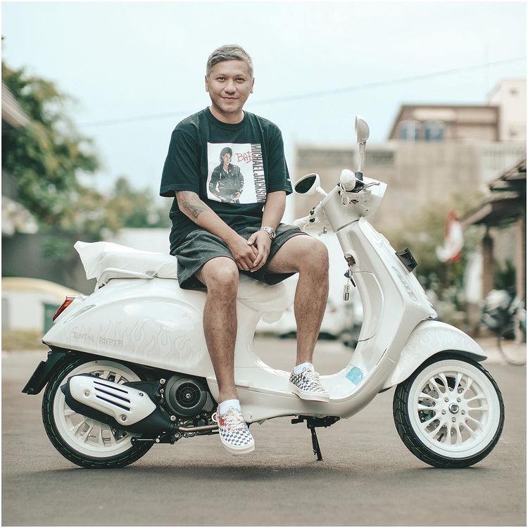 gading marten iklan susu © berbagai sumber