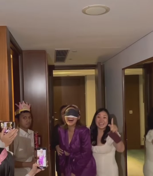 Ultah Amanda Manopo Instagram