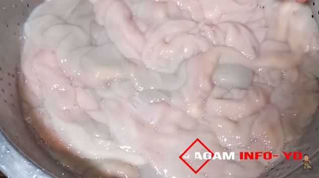 Bau amis auto hilang sempurna, begini cara mencuci usus sapi sebelum diolah