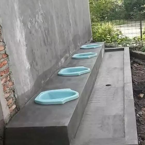 benda ada di tempat yang salah © berbagai sumber benda ada di tempat yang salah © berbagai sumber