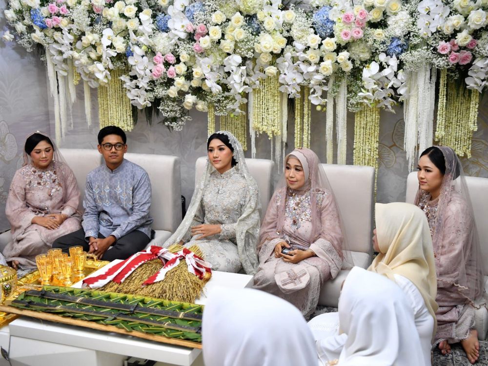 Potret kakak Erina Gudono Berbagai sumber