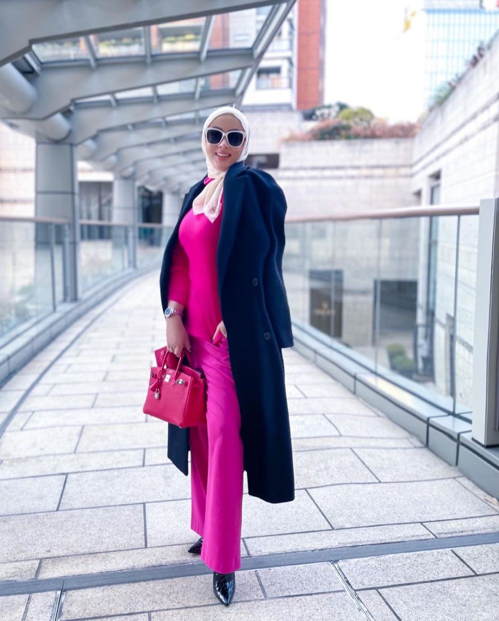 sumber kekayaan Reino Barack dan Syahrini © 2022 berbagai sumber