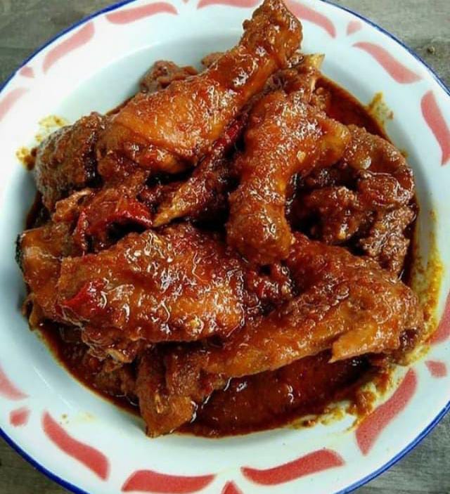 Ayam Semur Pedas © 2022 brilio.net Ayam Semur Pedas © 2022 brilio.net