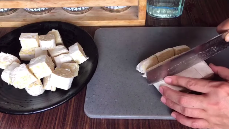 7 Cara bikin mendol tempe khas Malang yang enak, padat, dan tidak hancur