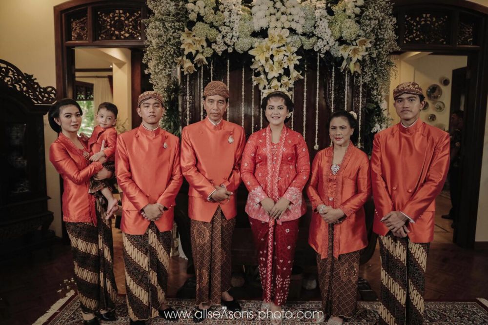 jokowi iriana di siraman anaknya © berbagai sumber