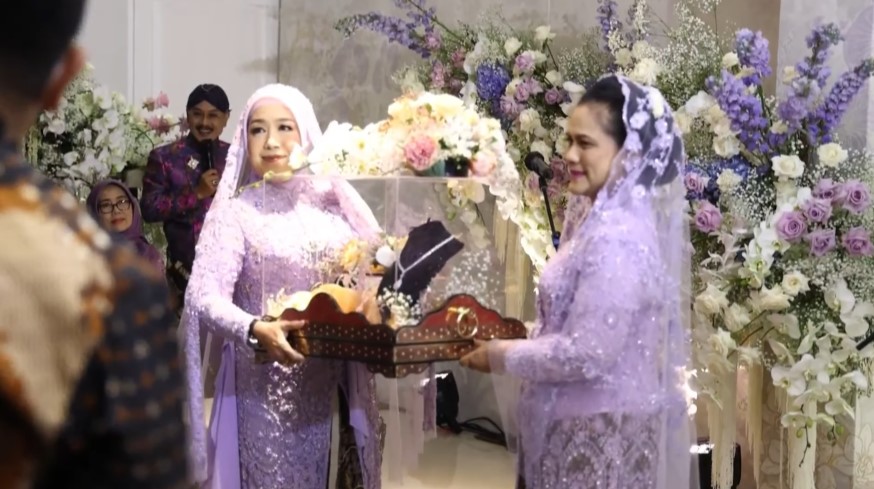 midodareni Kaesang dan Erina Gudono © berbagai sumber