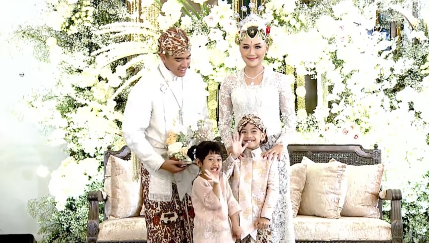 Jan Ethes dan Sedah Mirah akad Kaesang © YouTube Jan Ethes dan Sedah Mirah akad Kaesang © YouTube