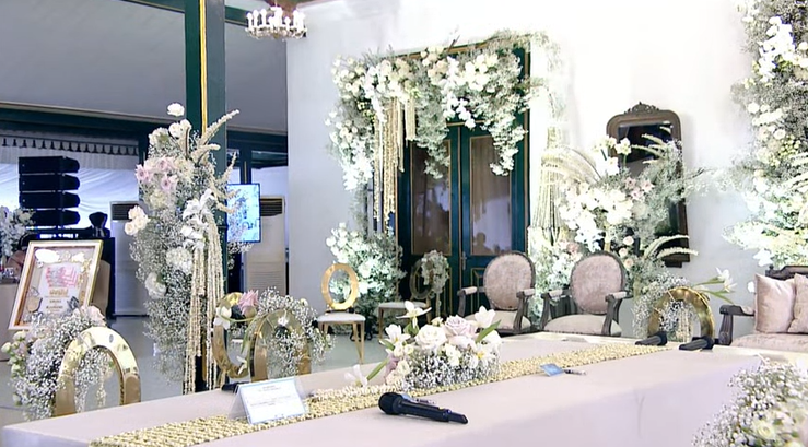 detail dekorasi akad nikah Kaesang © 2022 brilio.net