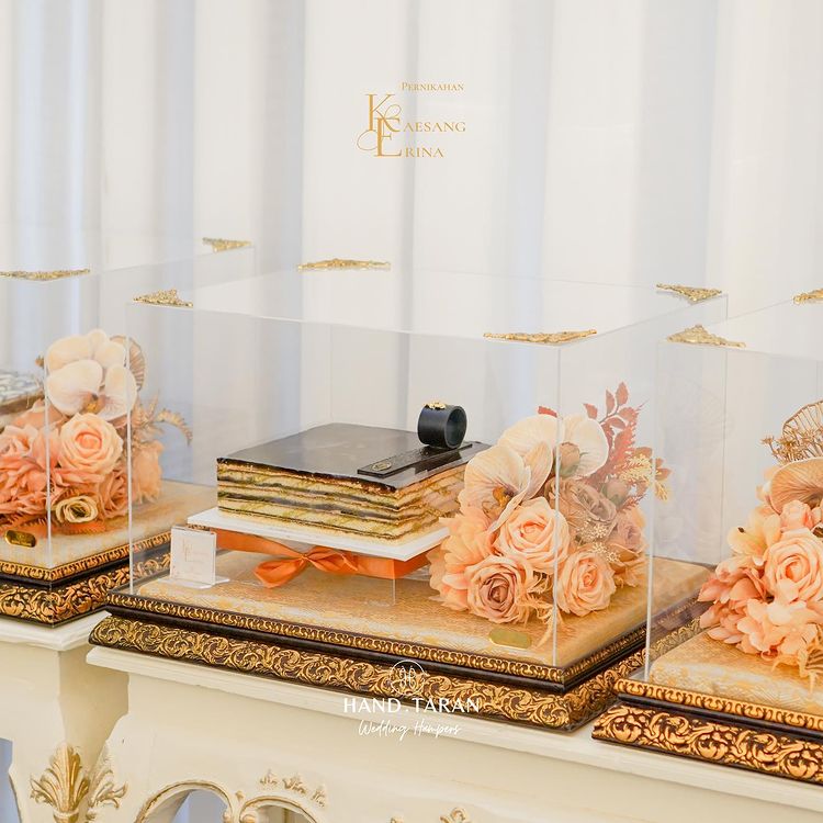 10 Hantaran makanan dari Erina Gudono untuk keluarga Kaesang saat midodareni, serba elegan