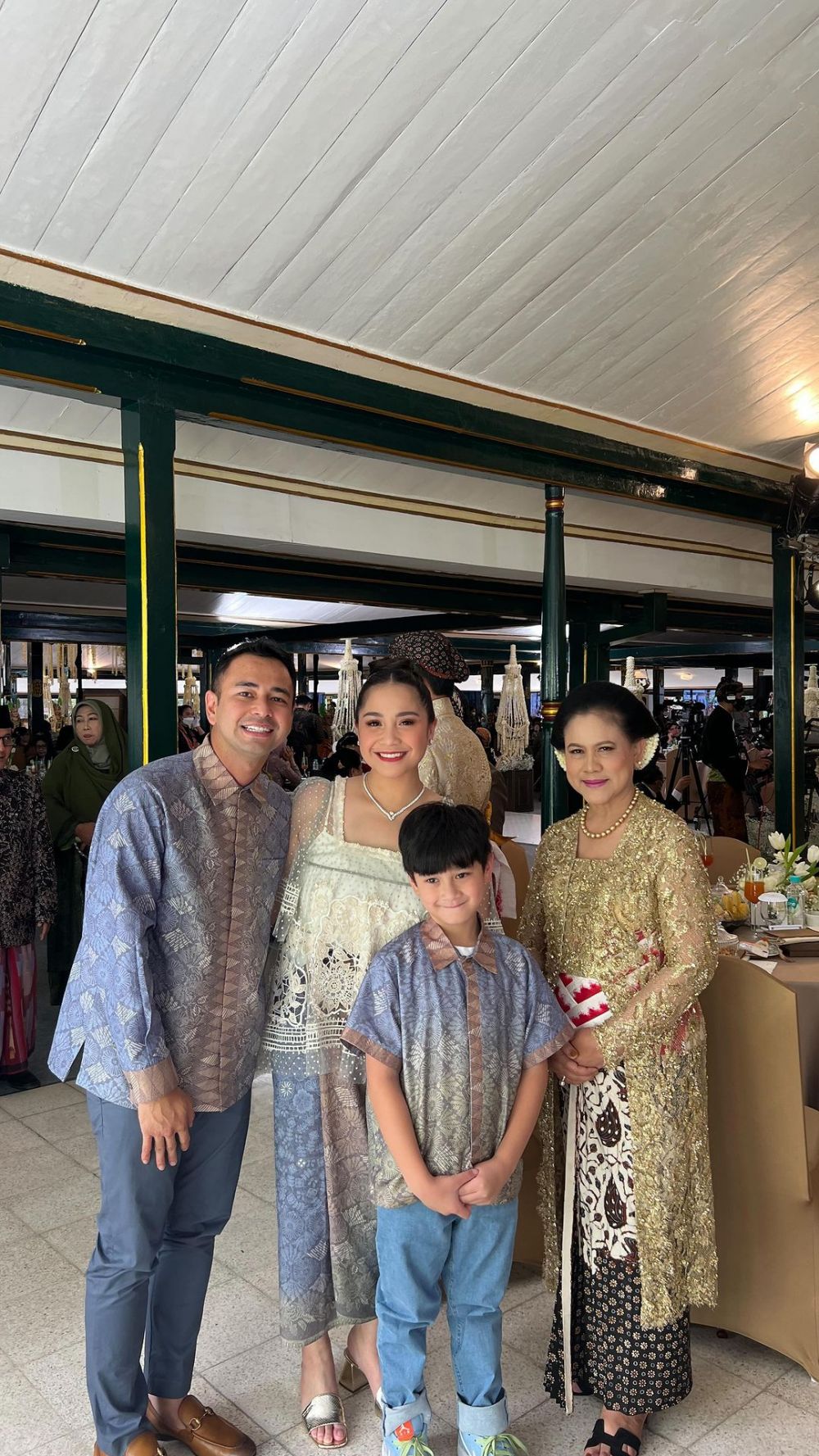 penampilan nagita di pernikahan kaesang-erina © berbagai sumber