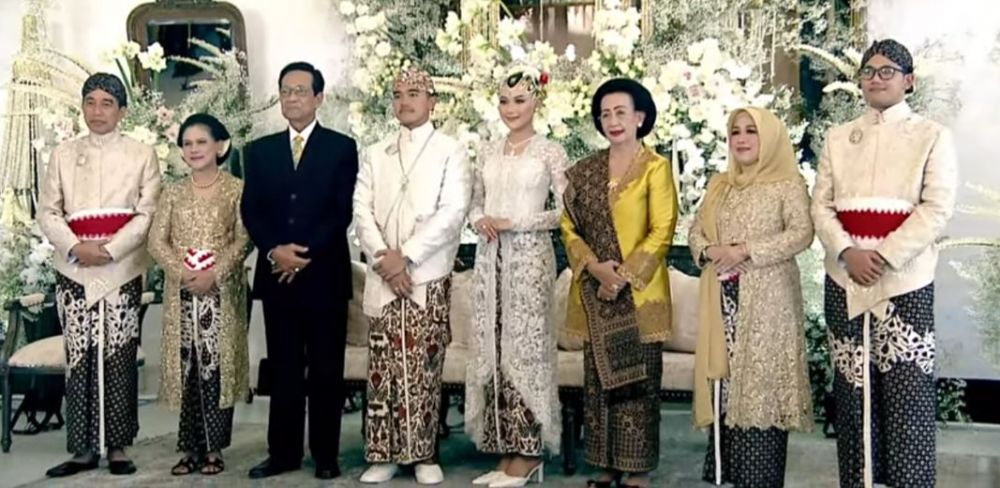 Penampilan keluarga Erina Gudono Youtube.com