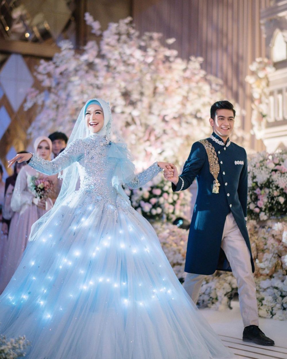  potret pernikahan seleb dengan konsep cinderella © berbagai sumber