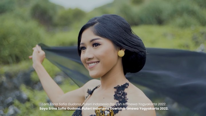 11 Pesona Erina Gudono saat jadi finalis Puteri Indonesia 2022