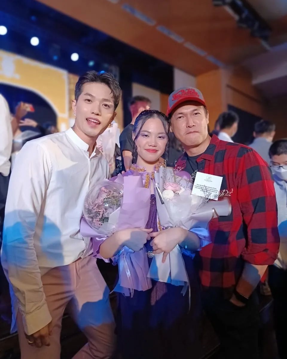 momen kebersamaan Lee Jeong Hoon dan Irwan Chandra © berbagai sumber momen kebersamaan Lee Jeong Hoon dan Irwan Chandra © berbagai sumber