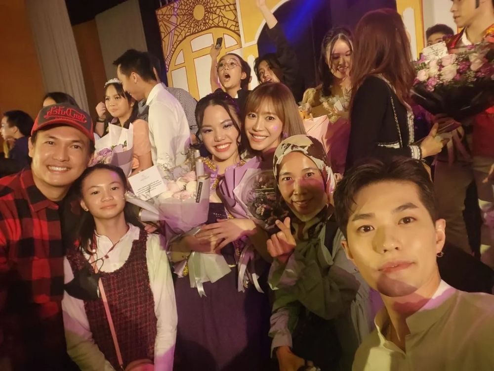 momen kebersamaan Lee Jeong Hoon dan Irwan Chandra © berbagai sumber momen kebersamaan Lee Jeong Hoon dan Irwan Chandra © berbagai sumber