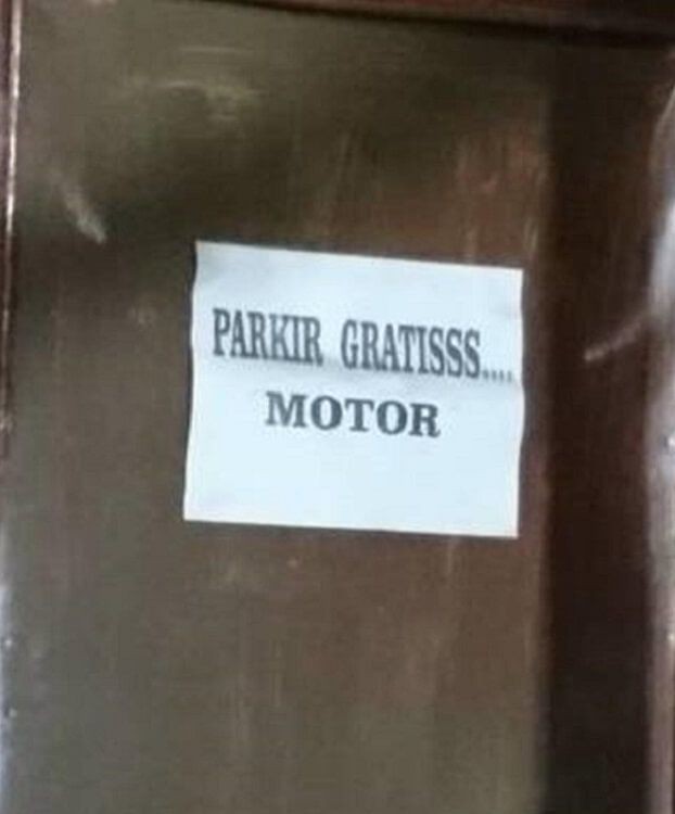 peringatan nyeleneh jadi ragu-ragu mau parkir © berbagai sumber