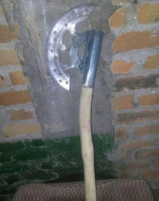 nggak semua benda pas buat jadi pasangan © berbagai sumber nggak semua benda pas buat jadi pasangan © berbagai sumber