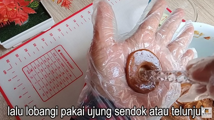 7 Cara mudah bikin kue cincin, empuk, bentuknya menggelembung, dan antigagal